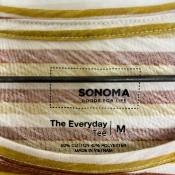 5/$25 Sonoma everyday tee medium - Picture 2 of 4